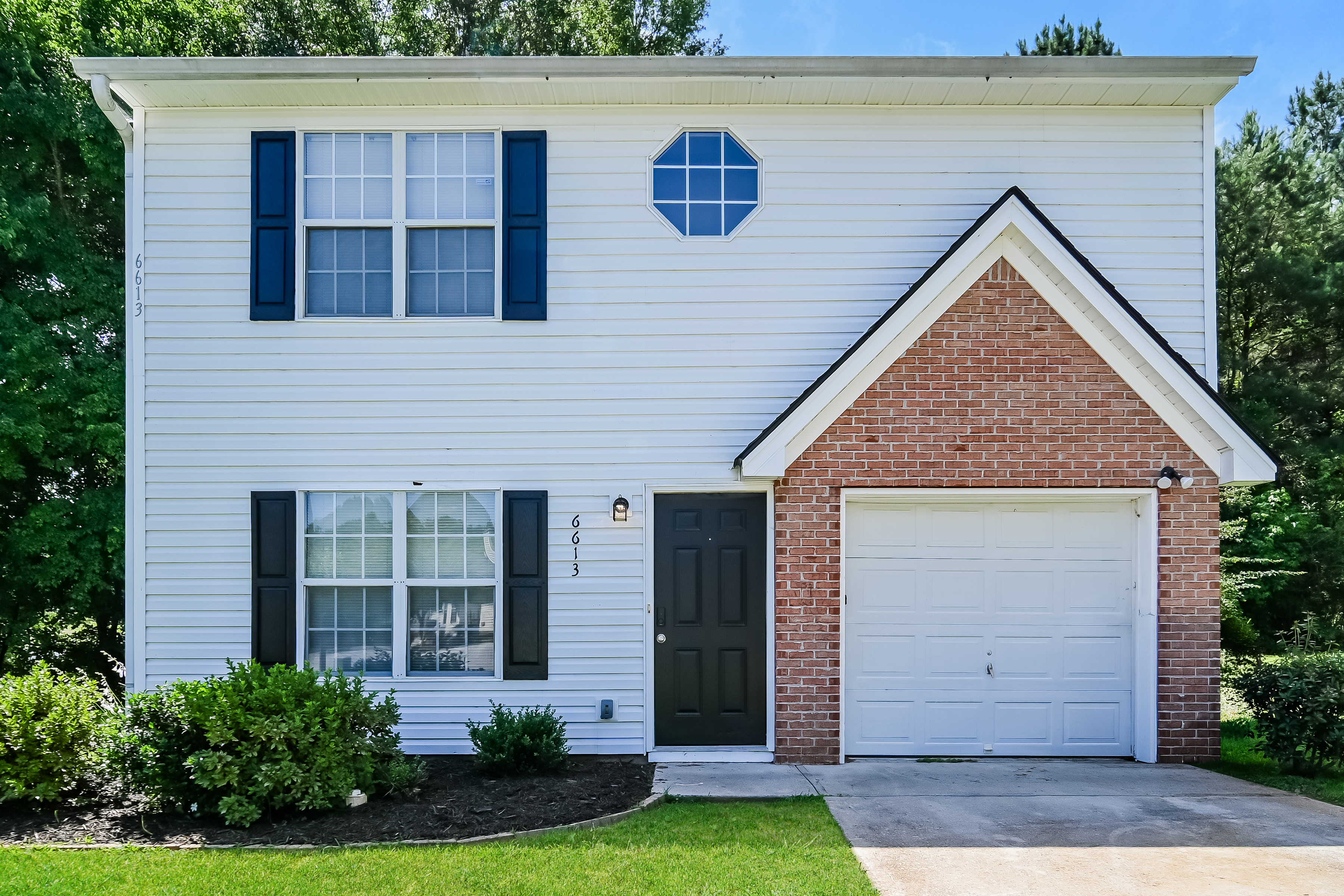 6613 Chestnut Oaks Ridge Lithonia, GA 30038